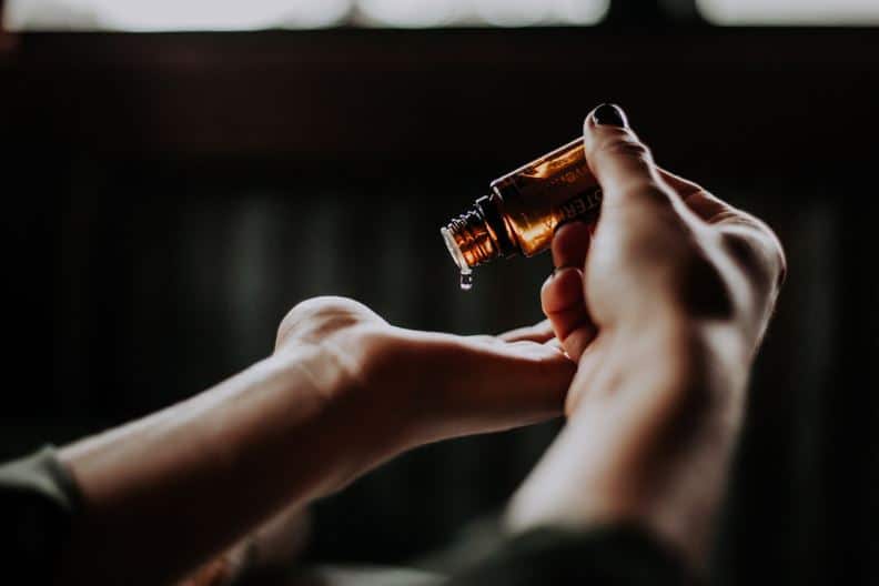 massage-huile-bio-bien-être-au-rendez-vous-nantes-bouguenais